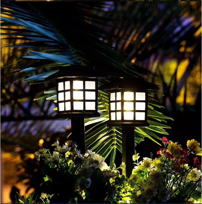 House-shaped solar lawn light — product information 19