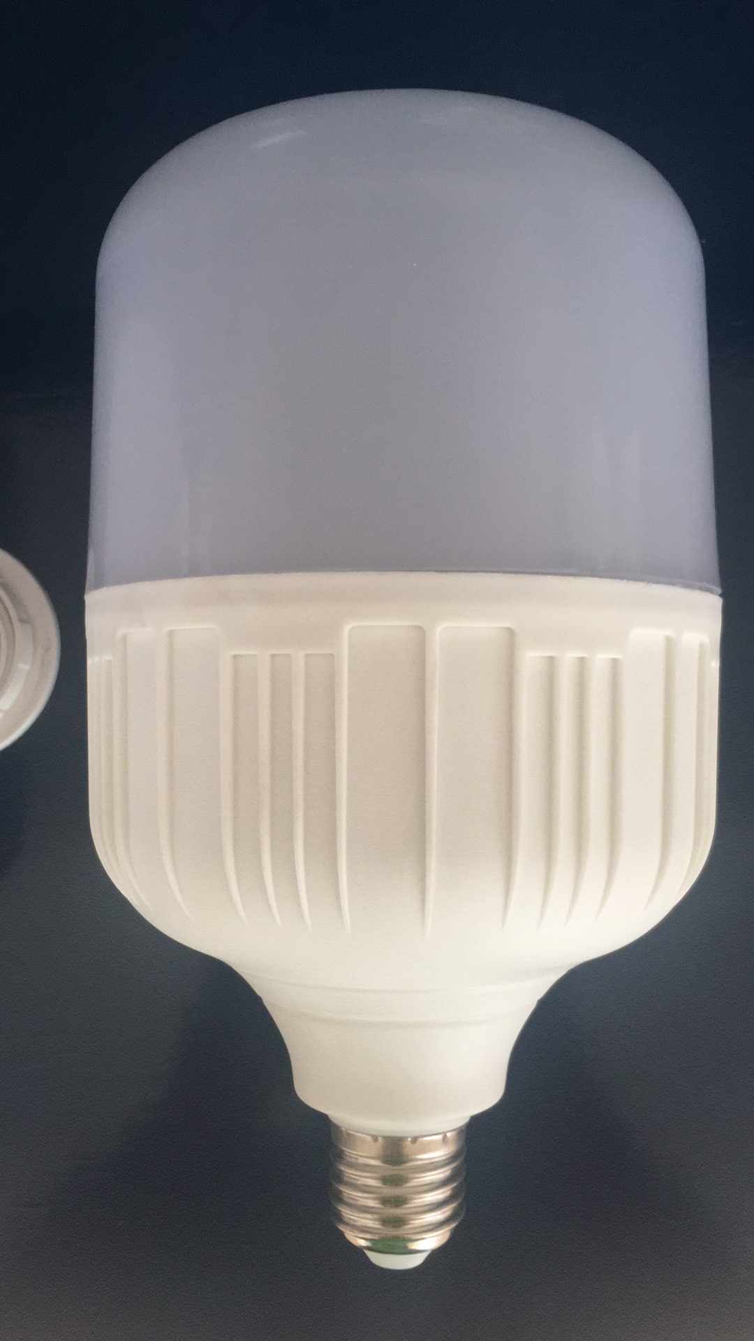T-shaped LED bulb — product information 3