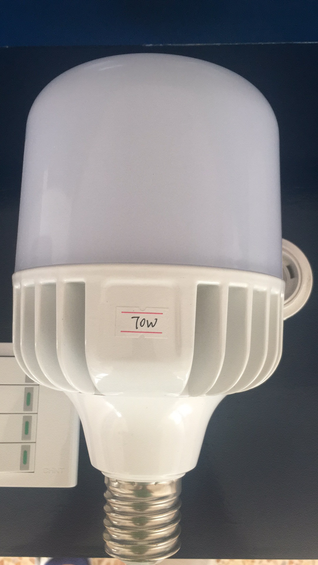 T-shaped LED bulb — product information 4