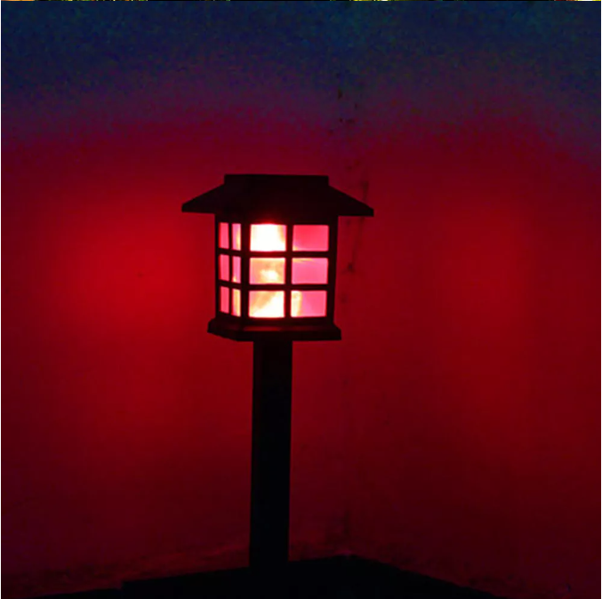 House-shaped solar lawn light — product information 18