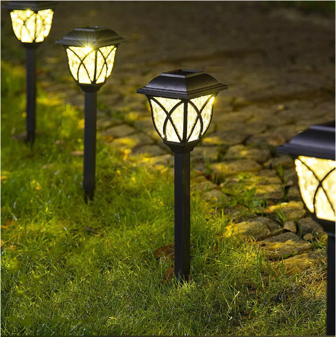 House-shaped solar lawn light — product information 16