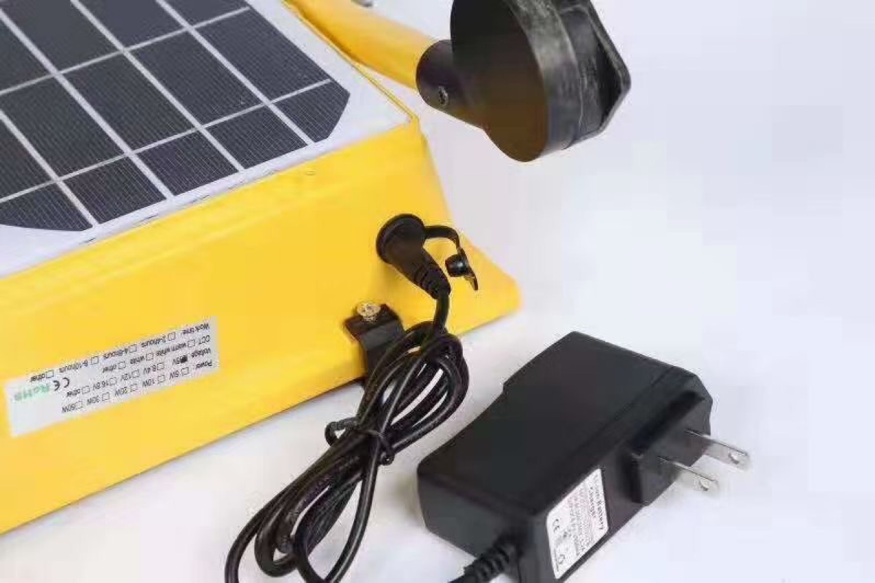 Portable solar work floodlight — product information 10